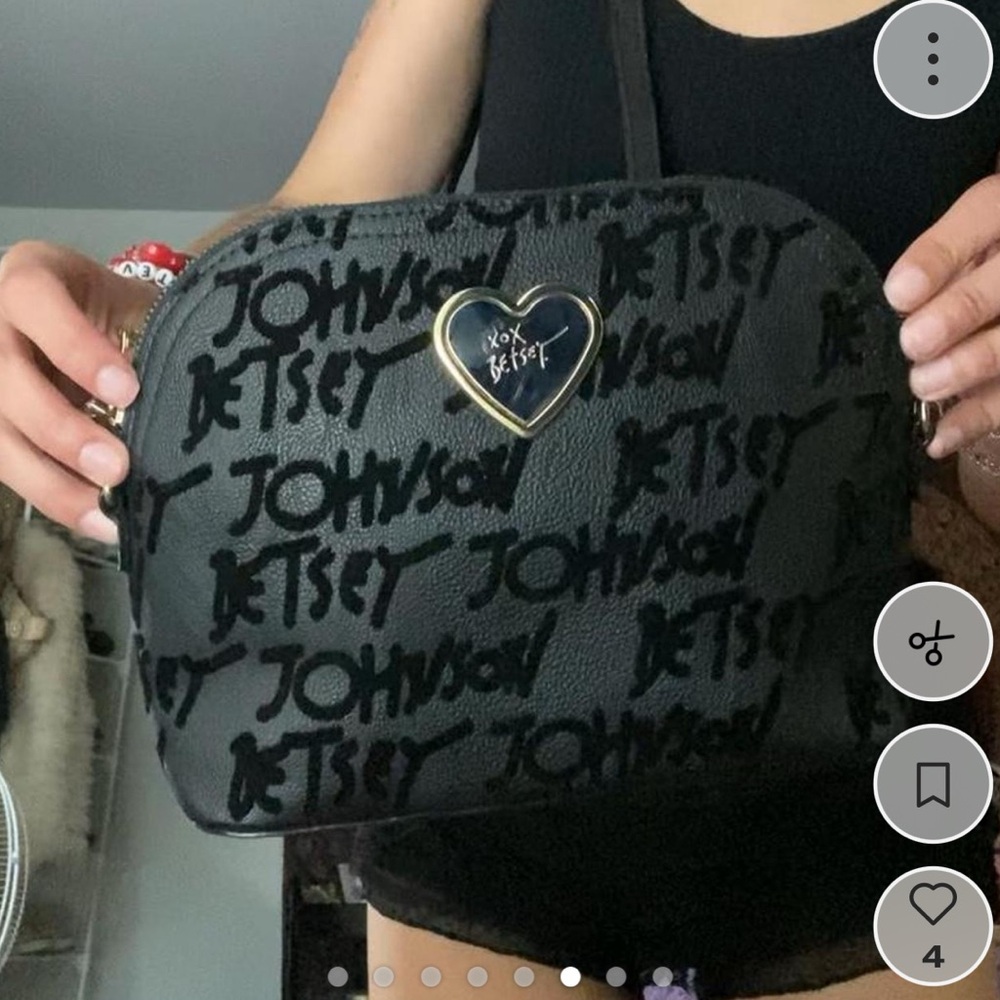 Betsey Johnson black printed gold plated purse - Picture 6 of 8